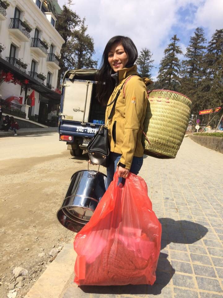 Cuoc song cua co be H'Mong noi tieng Anh nhu gio anh 12