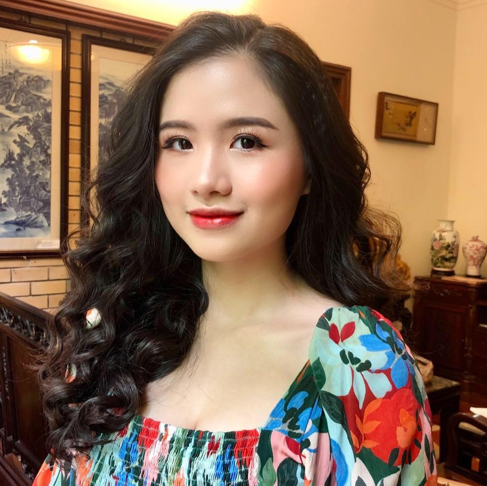 Co gai bat tay ong Obama anh 5