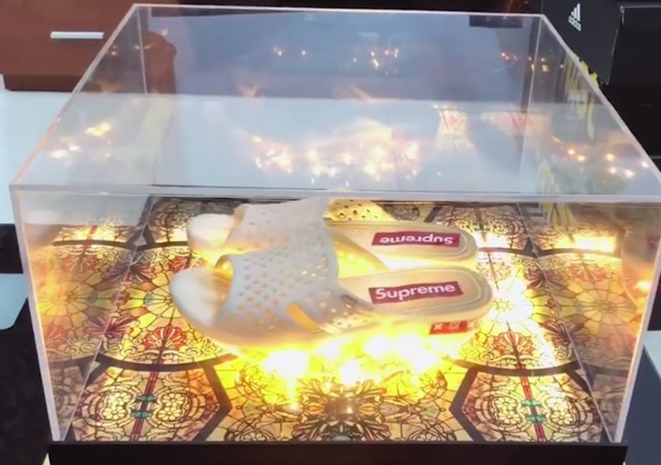 Giay Balenciaga lam bang vo chuoi anh 6