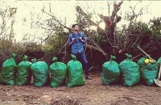 Chang trai thach thuc gioi tre tham gia 'thu thach don rac' hinh anh