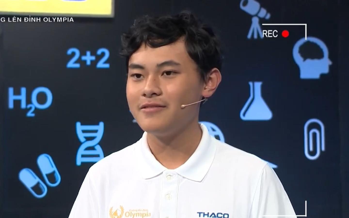 Hai Dang tra loi dung 9/12 cau hoi Khoi dong hinh anh