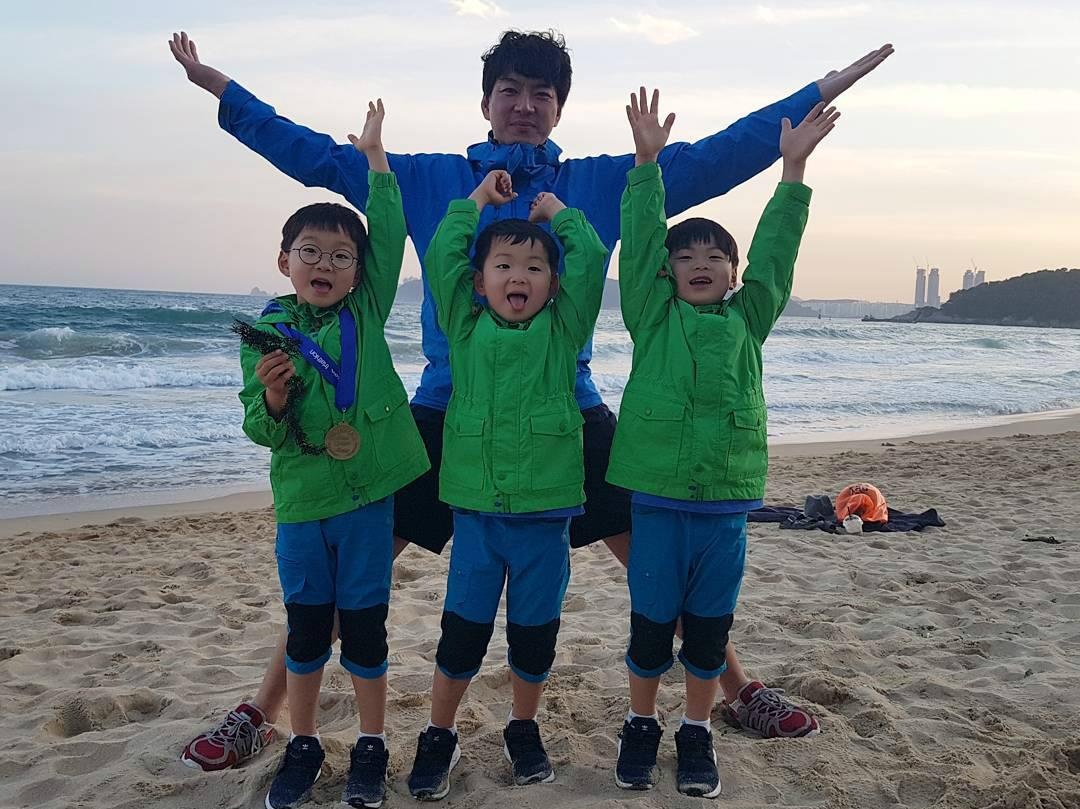 3 anh em Daehan Minguk Manse anh 1