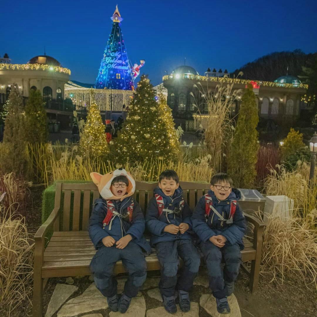 3 anh em Daehan Minguk Manse anh 11