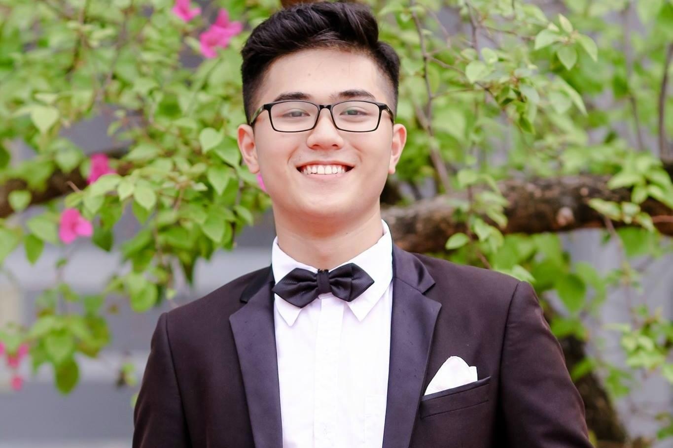 Hot boy truong Y: Nguoi do thu khoa, ke hat hay, noi tieng tren mang hinh anh