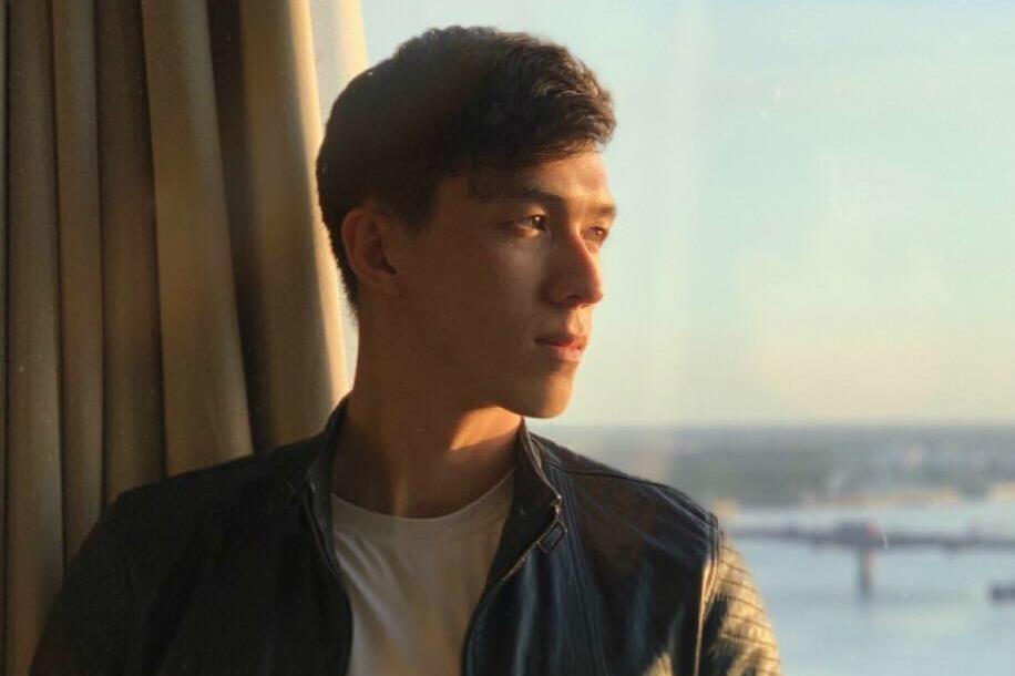 hot boy truong Y anh 3