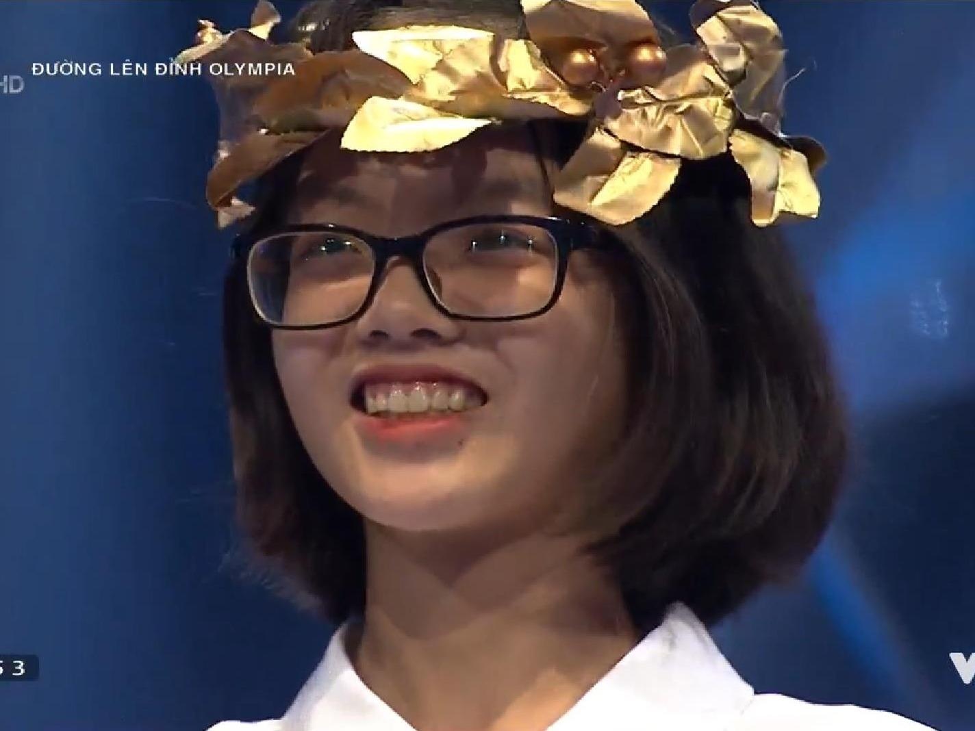 Nu sinh ve nhat 'Duong len dinh Olympia' voi diem so vuot troi hinh anh