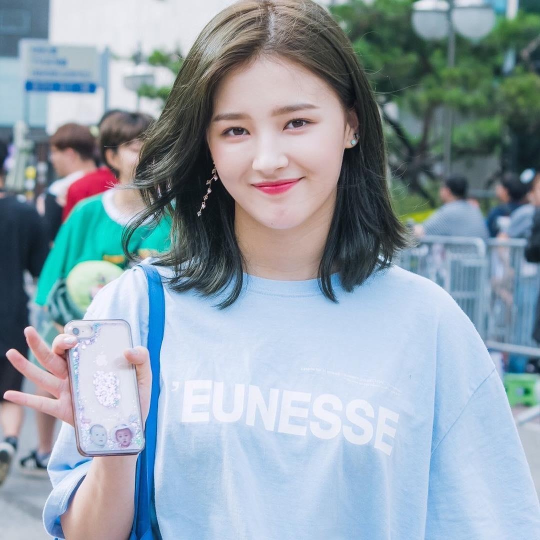 Nhan sac doi thuc cua hot girl anh 6