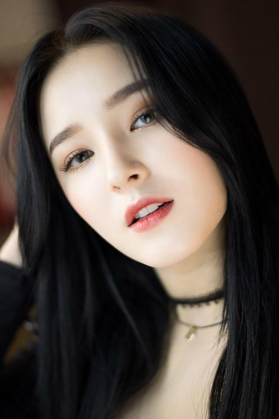 Nhan sac doi thuc cua hot girl anh 5