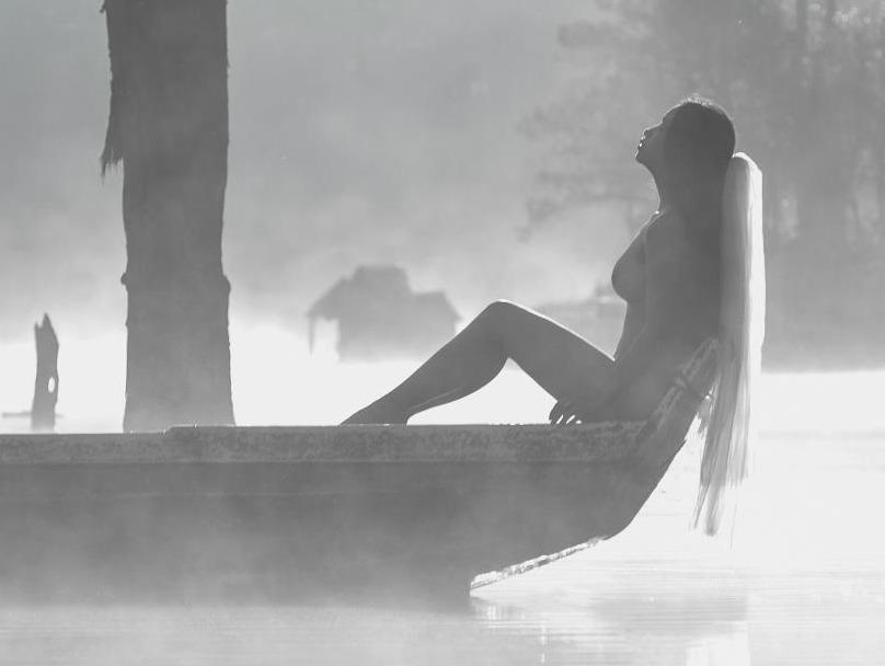 Doi tre chup anh cuoi nude o ho Tuyen Lam co dang bi len an? hinh anh