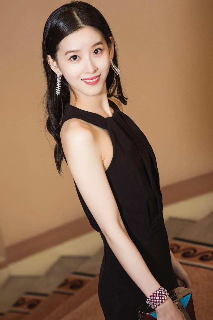 hot girl tra sua Chuong Trach Thien anh 9