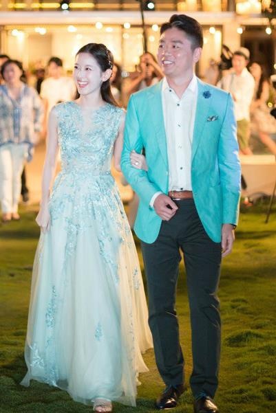 chồng hot girl trà sữa bị cáo buộc cưỡng bức ảnh 2 chong hot girl tra sua bi cao buoc cuong buc anh 2