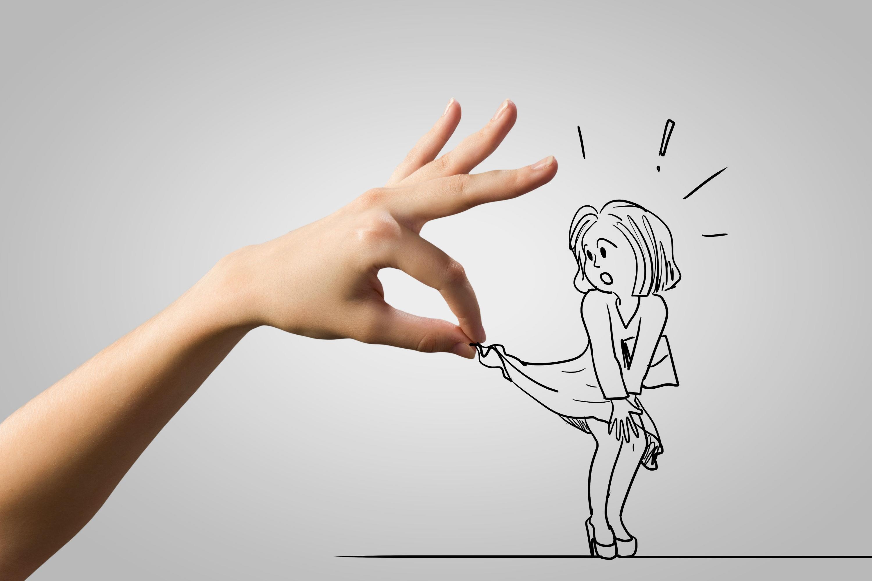 thanh niên sờ vòng 3 cô gái trên phố ảnh 1 thanh nien so vong 3 co gai tren pho anh 1