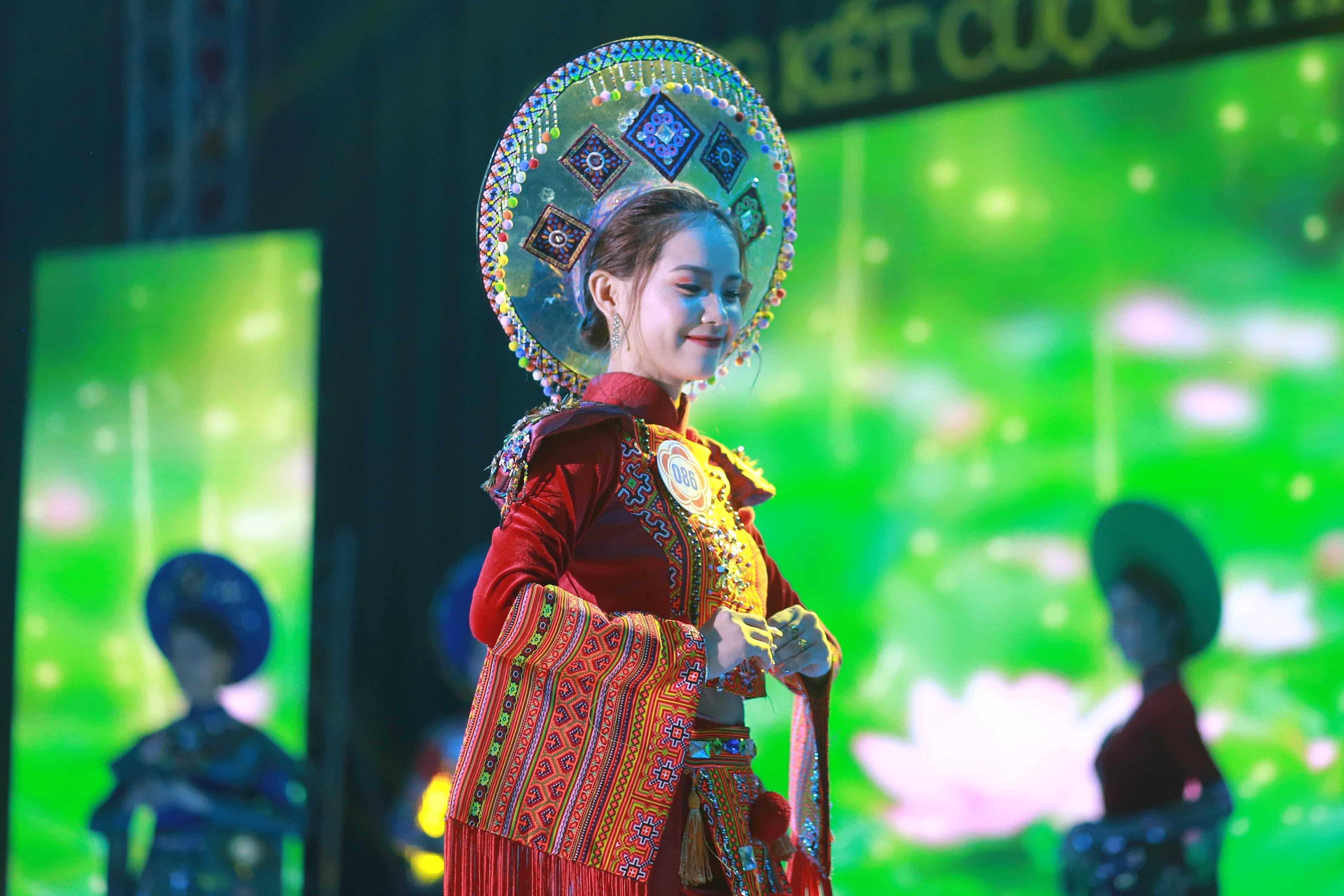 nu du hoc sinh Lao xinh dep anh 1