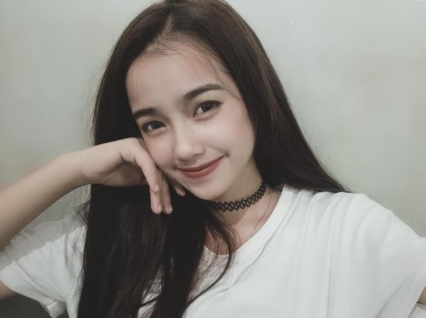 10X du hoc sinh Lao: 'Nam lun' xinh dep, biet 5 thu tieng hinh anh