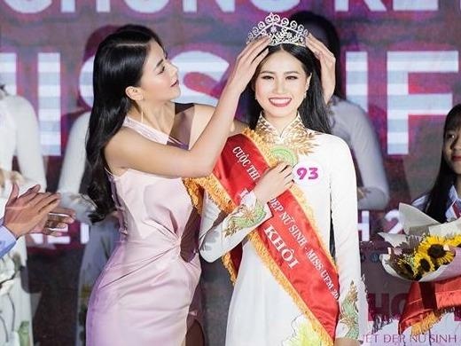 Nu sinh xuat sac vua tro thanh hoa khoi DH Tai chinh - Marketing hinh anh