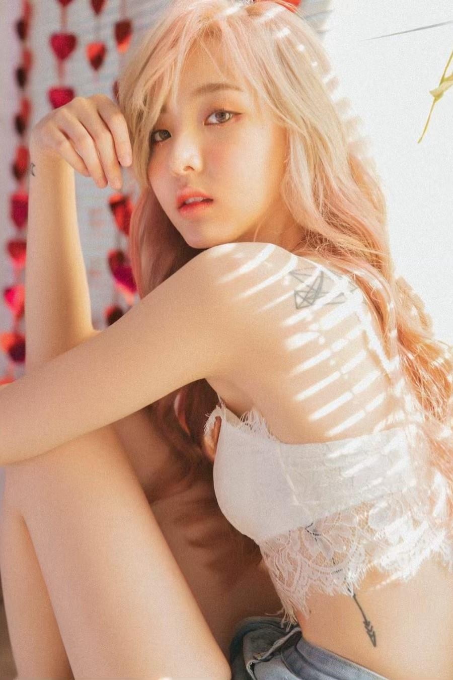 hot girl nuoc ngoai noi tieng o Viet Nam anh 10