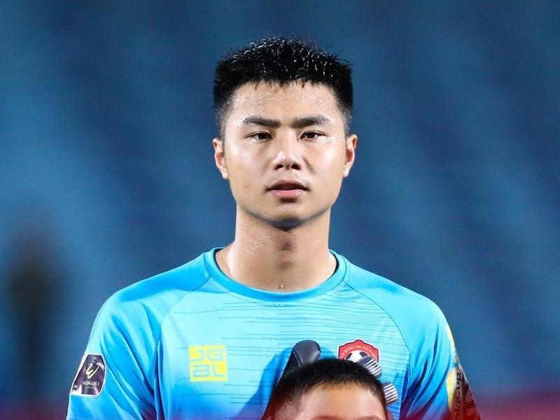 Thu mon 9X cao 1,85 m, duoc coi nhu 'truyen nhan' cua Dang Van Lam hinh anh