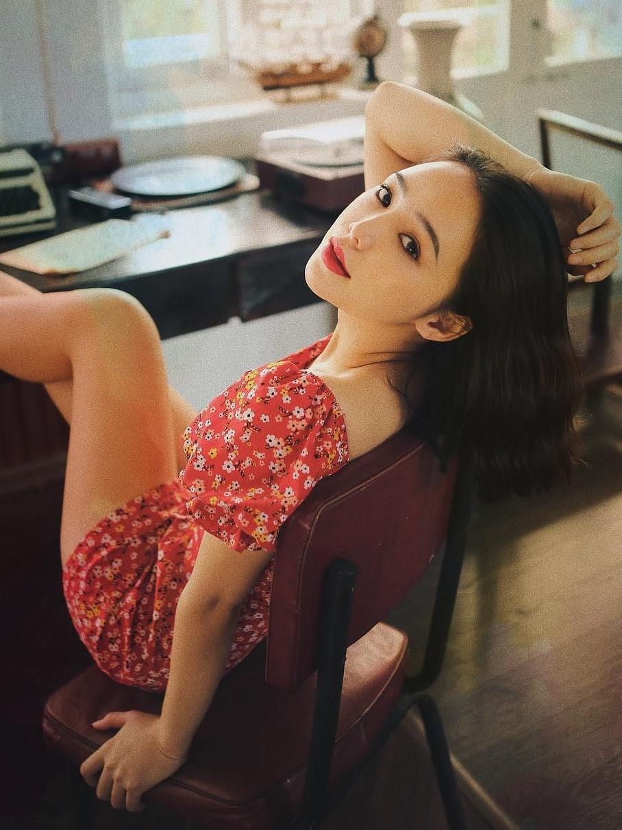 hot girl nhom hai anh 7