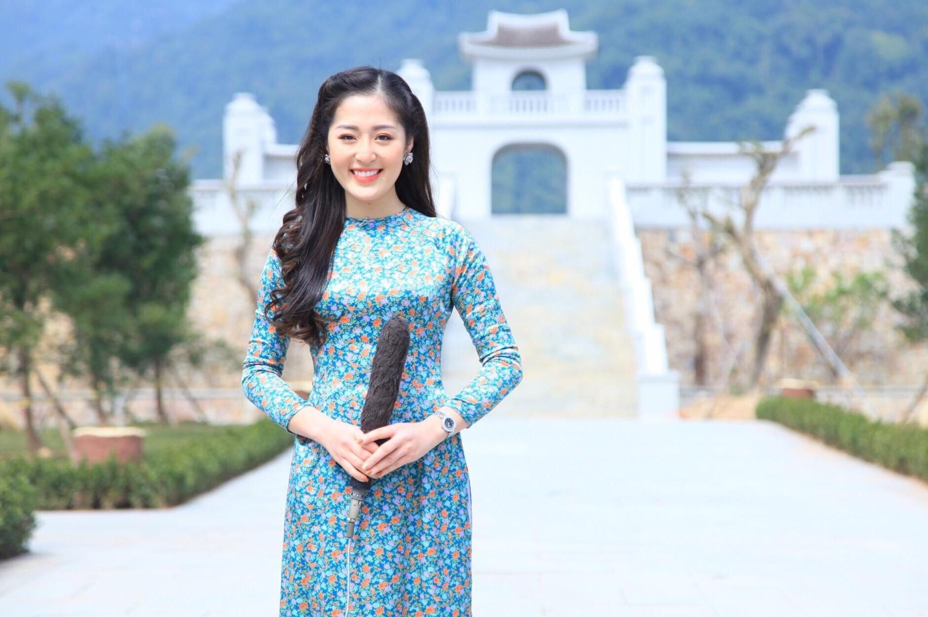hot girl thời tiết của đài Quảng Ninh ảnh 1 hot girl thoi tiet cua dai Quang Ninh anh 1