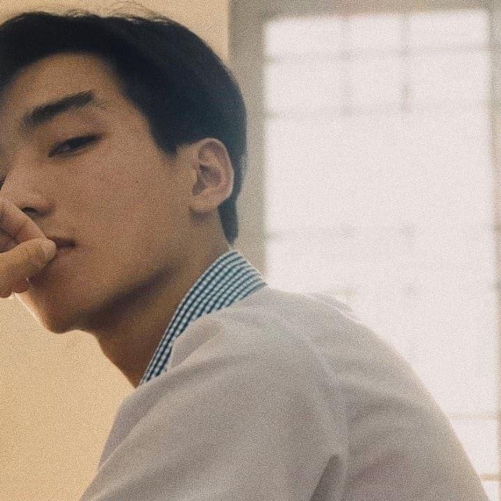 nam sinh co goc nghieng giong Son Tung M-TP anh 6