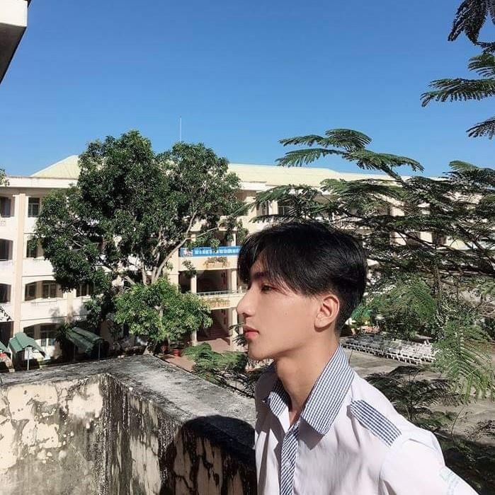 nam sinh co goc nghieng giong Son Tung M-TP anh 5