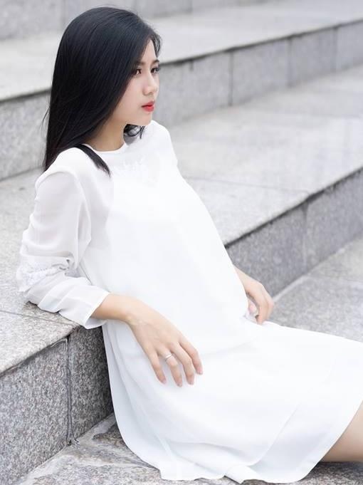 Nu sinh truong cong an anh 10