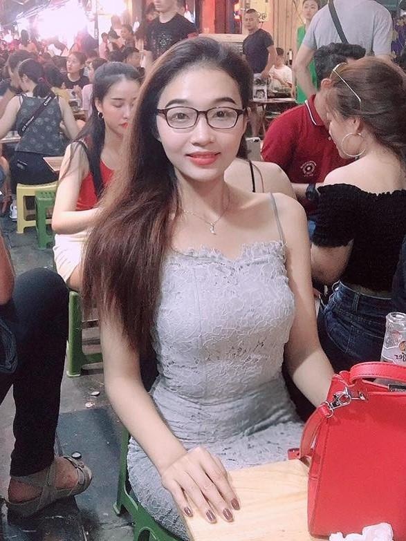 em gai Hoang Thuy anh 6