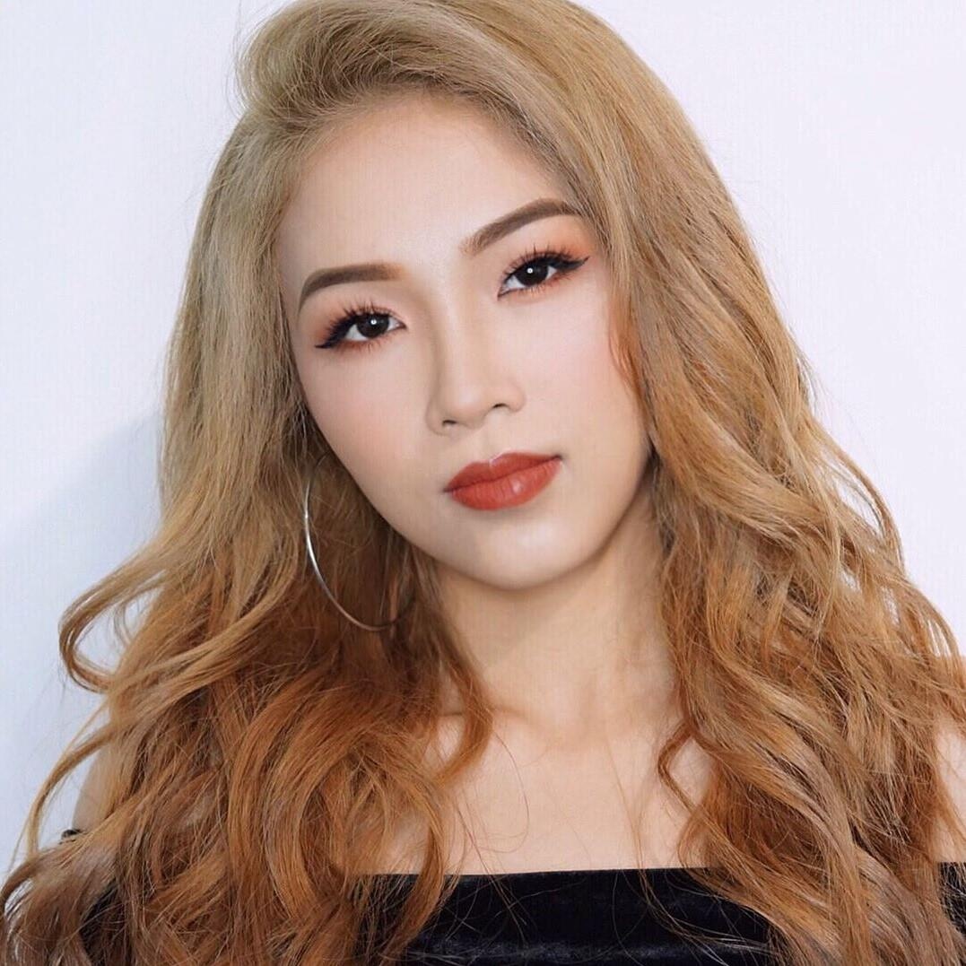 em gai Hoang Thuy anh 1