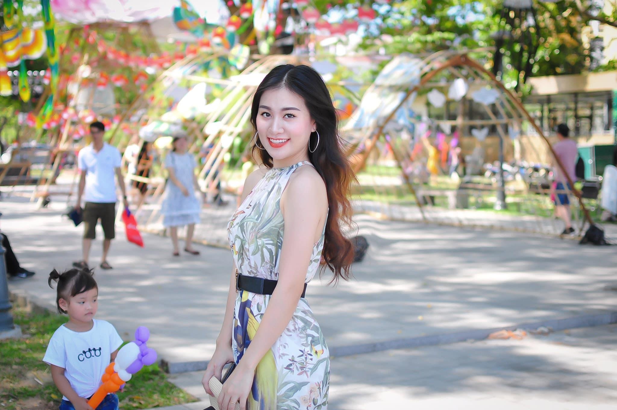 nu giam thi xinh dep o Nghe An anh 2