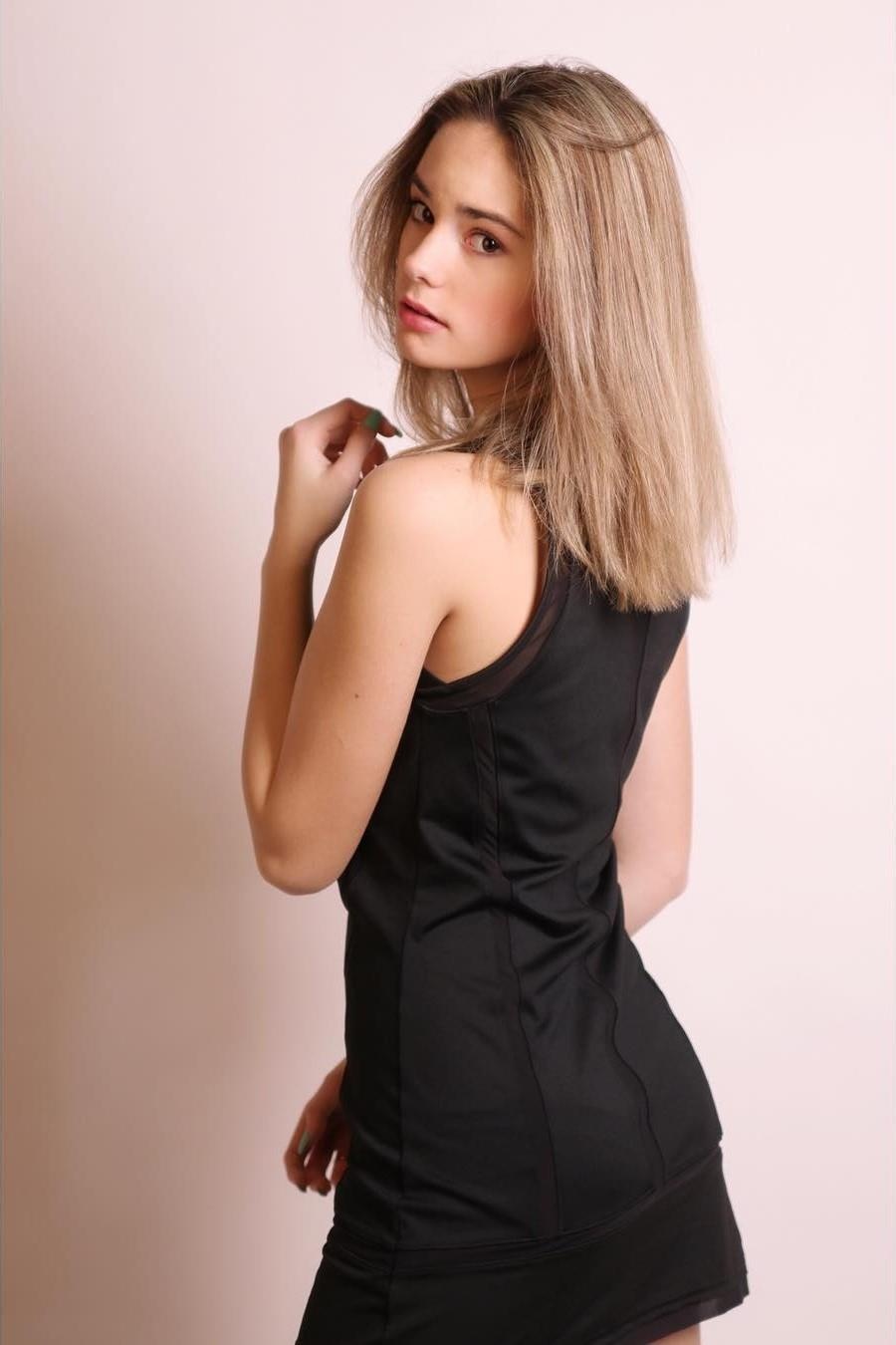 hot girl quan vot 14 tuoi anh 9