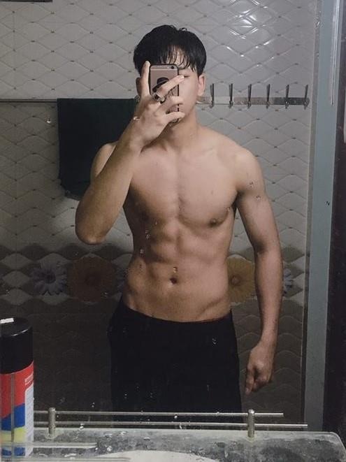 nam sinh body 6 mui anh 2