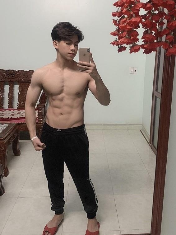 nam sinh body 6 mui anh 3