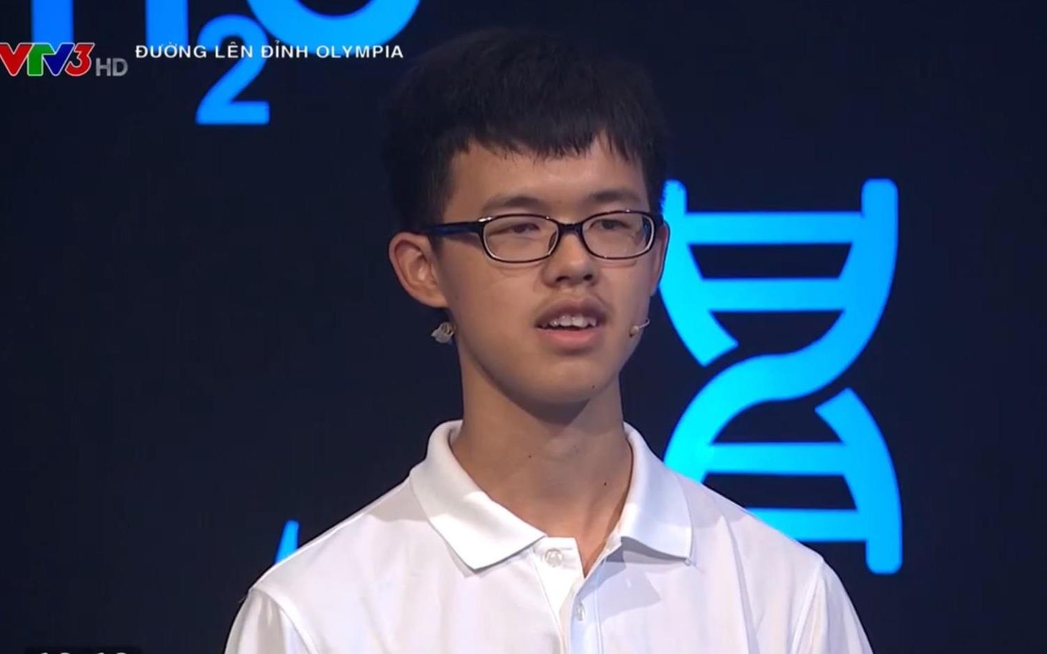 Nam sinh Dak Lak gianh duoc 8 diem 10 Khoi dong hinh anh