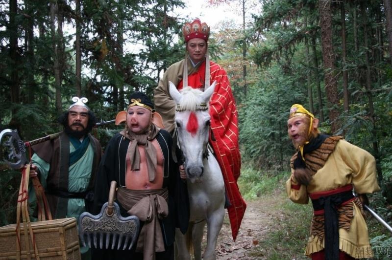 Tay du ky chieu lai anh 1