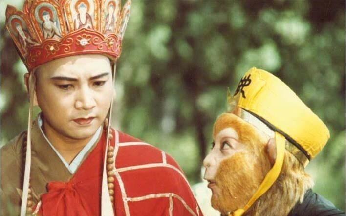 'Tay du ky' 1986 lai len song, dan mang noi: 'Xem phim la thay he ve' hinh anh