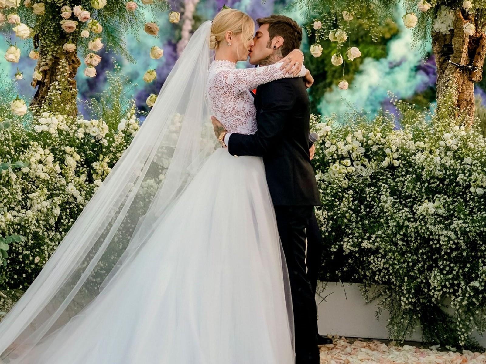 con cái muốn tự lo đám cưới ảnh 3 con cai muon tu lo dam cuoi anh 3