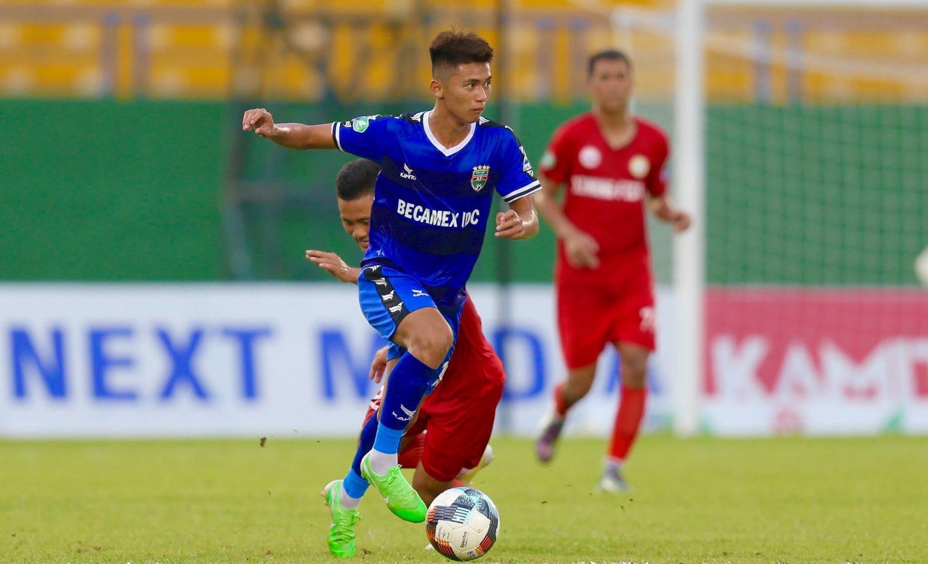 tan binh U23 Viet Nam anh 3