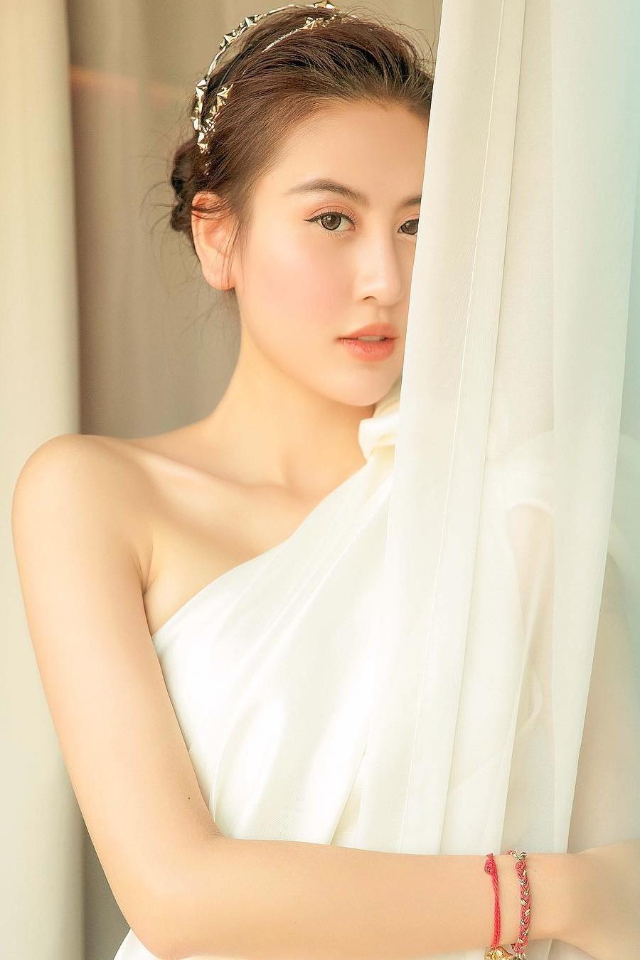 danh xung hot girl ngay cang mat gia anh 4