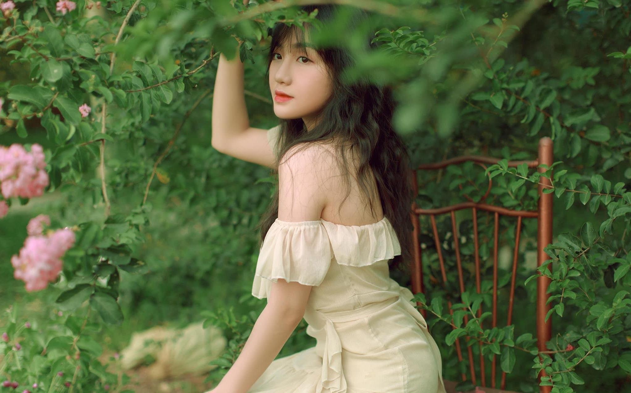 Ve ngoai khi de thuong, luc goi cam cua nu sinh 2K1 hinh anh