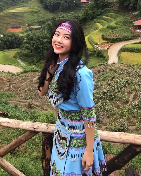 co giao tieu hoc xinh dep anh 8