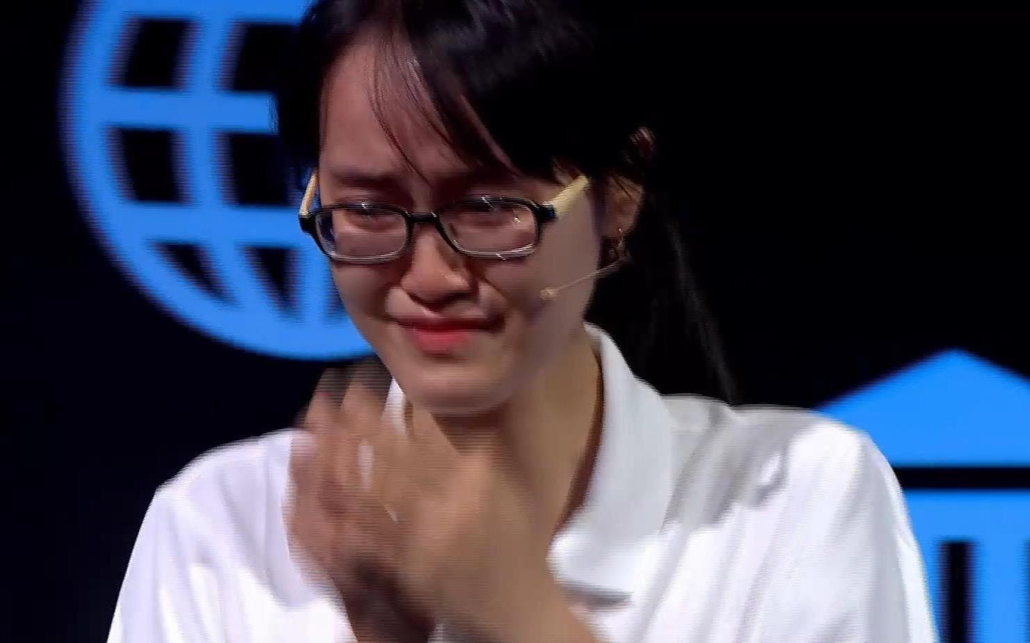 Cuoc thi tuan cuoi cung cua Olympia nam 19 khien nhieu co gai bat khoc hinh anh