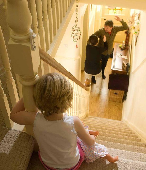 vo su Nguyen Xuan Vinh danh vo anh 2