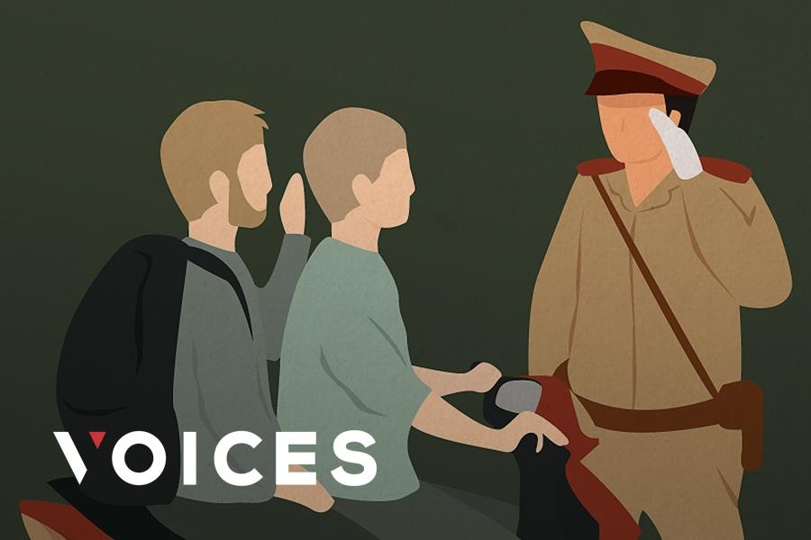 Tay, ta cung 'hoc' nhau cach ne canh sat giao thong khi vi pham hinh anh