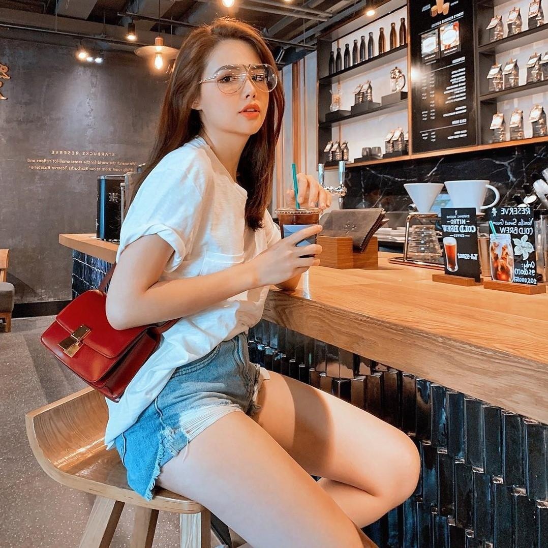 hot girl cham moc 30 anh 12