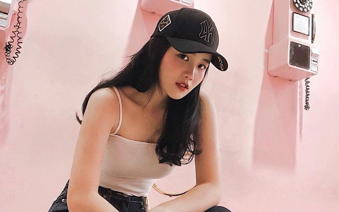 Ngoai hinh thu hut cua ban gai hau ve Doan Van Hau hinh anh