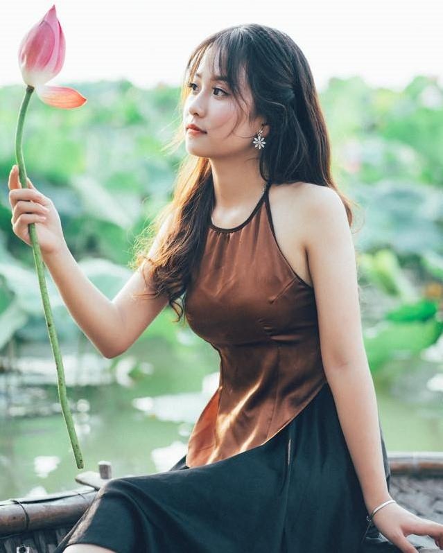 nu sinh gay chu y trong ngay khai giang anh 4