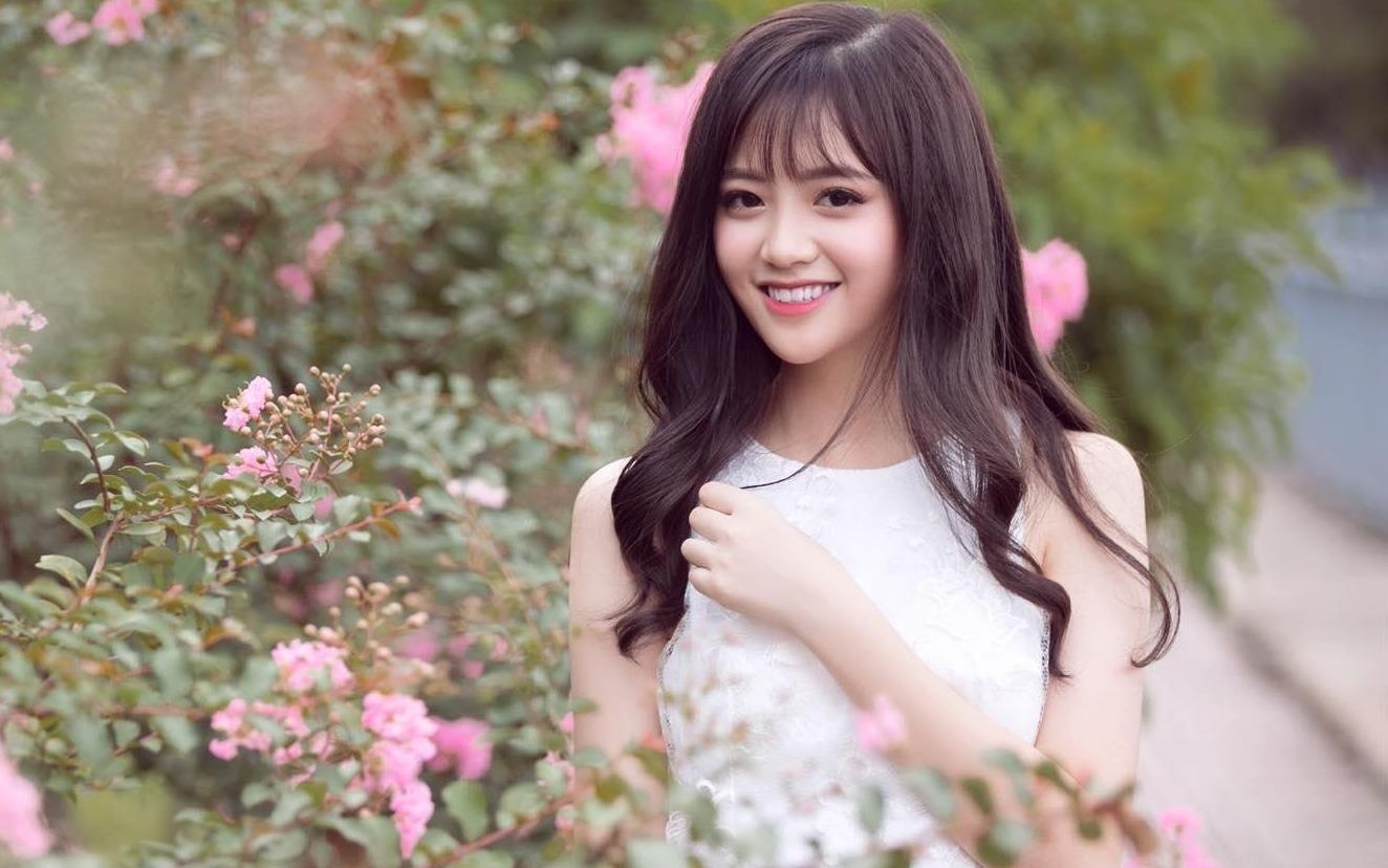 Hot girl Hoc vien Hang khong: 'Muon vao showbiz nhung chua co co hoi' hinh anh