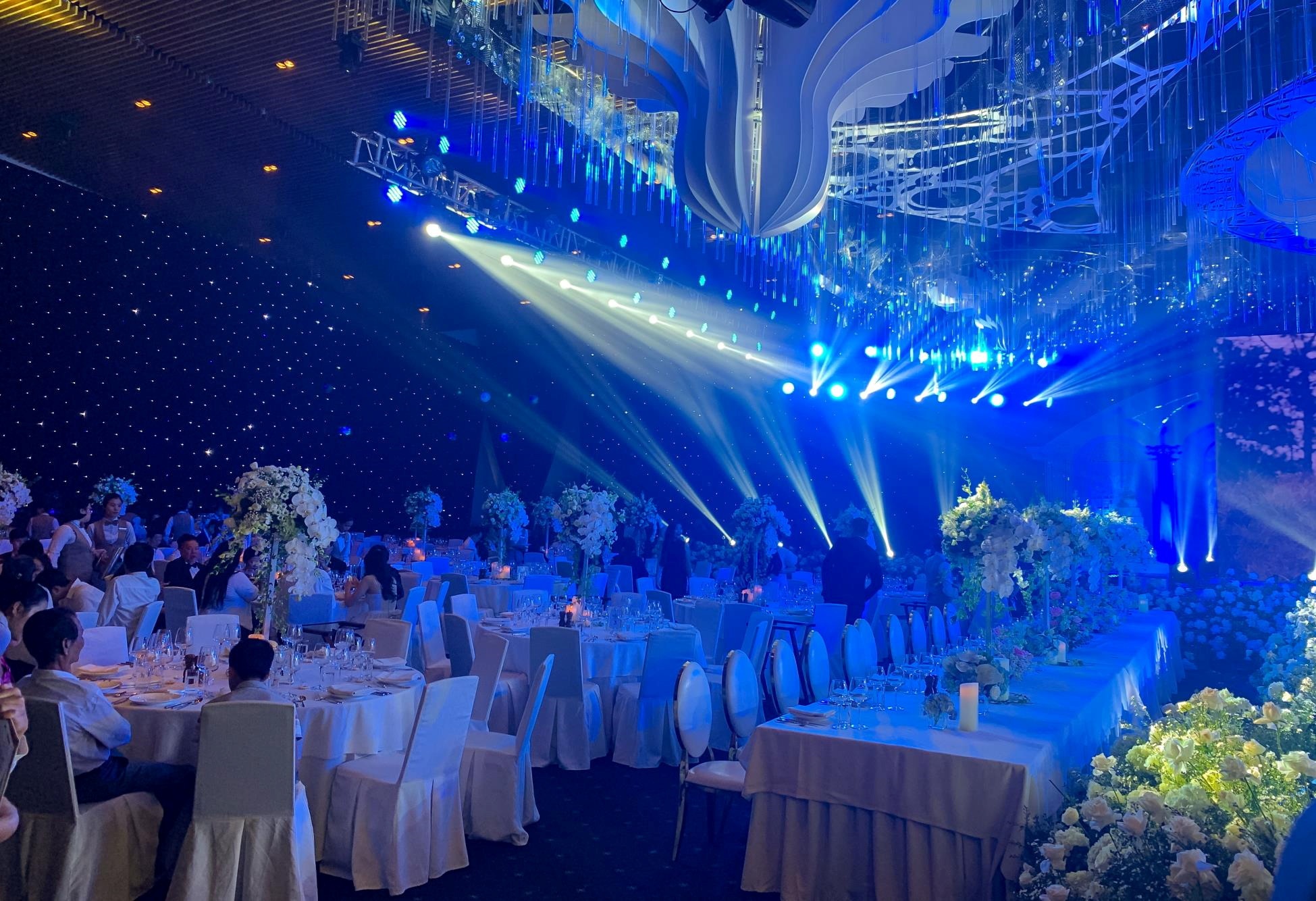 dam cuoi xa hoa anh 2