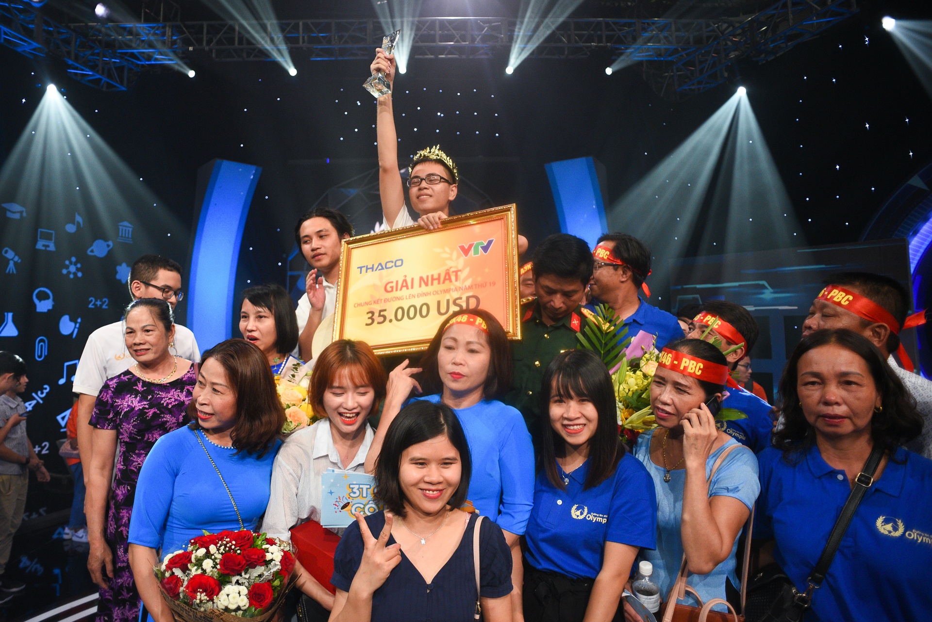 Duong len dinh Olympia anh 9