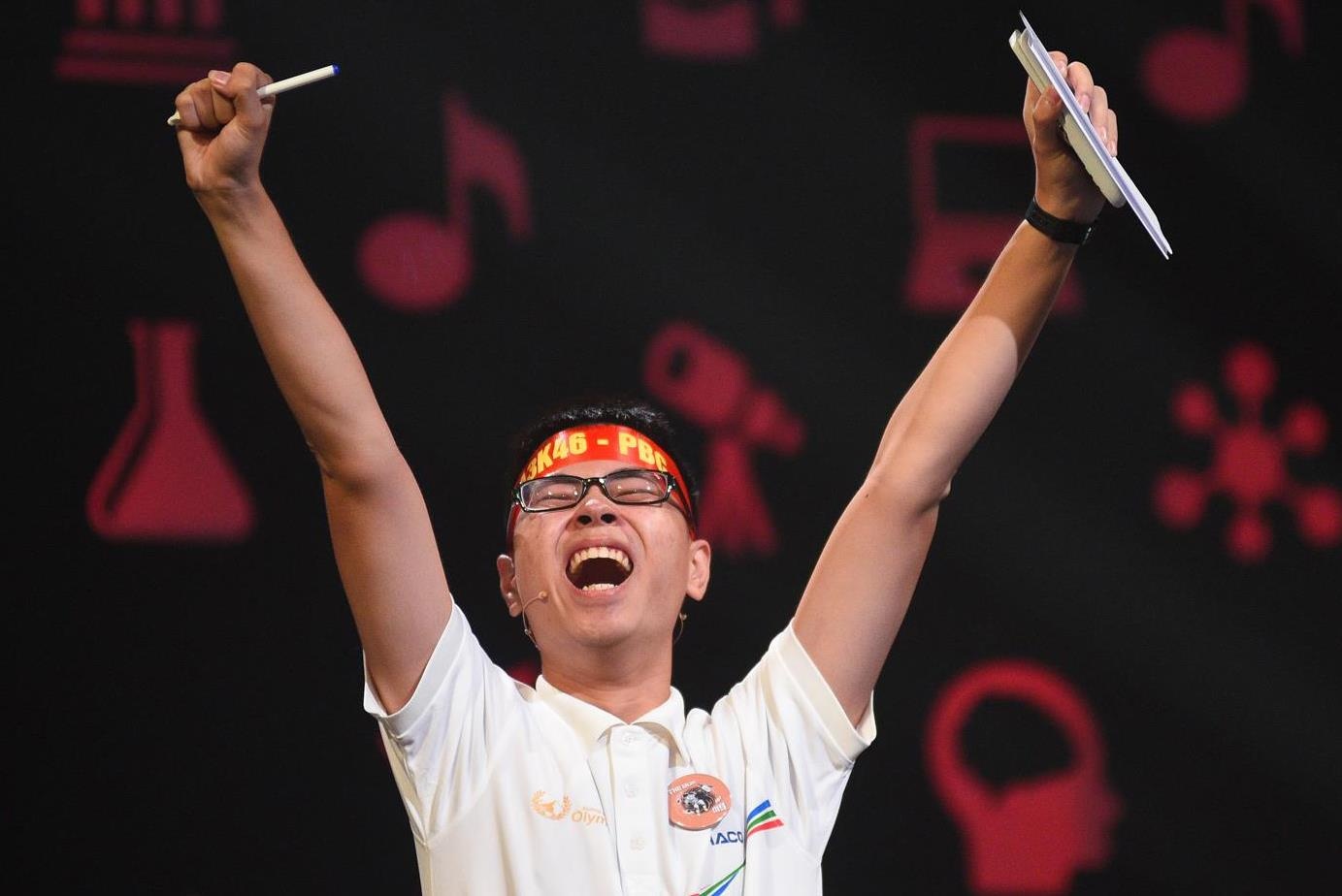 Hanh trinh den vong nguyet que day cam xuc cua tan quan quan Olympia hinh anh